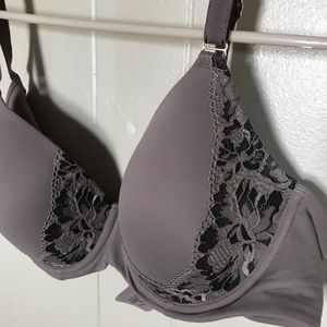 SOMA bra, size 38C, never worn. $15.00